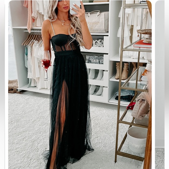 NWOT ⭐️Knock Out Gold Chain Corset Maxi Dress - Picture 9 of 12